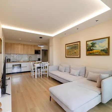 Luxury Center Observatori Apartamento Tirana