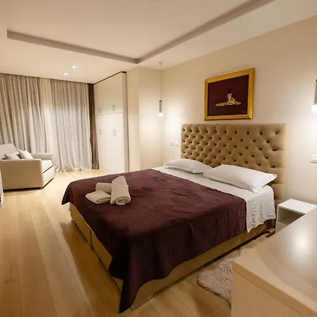 Luxury Center Observatori Apartament *