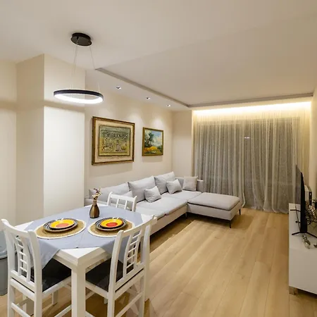 Luxury Center Observatori Apartament *