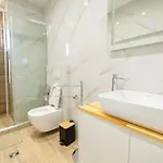 Luxury Center Observatori Lejlighed