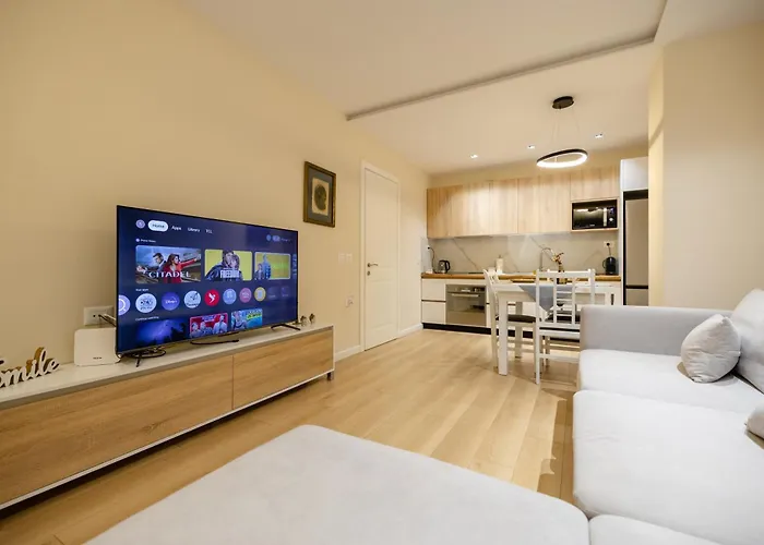 Luxury Center Observatori דירה *