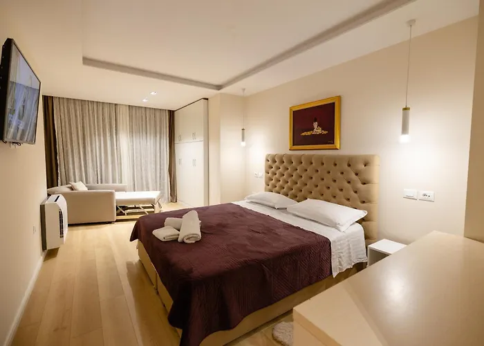 Luxury Center Observatori דירה