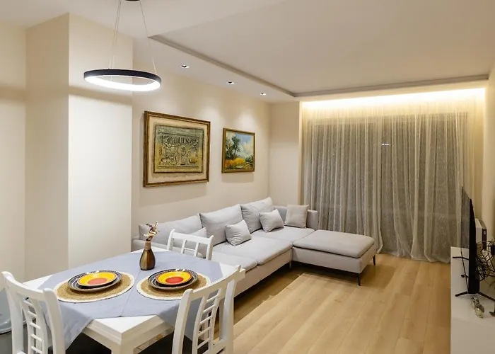 Luxury Center Observatori דירה *