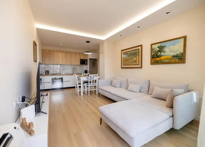 Luxury Center Observatori דירה