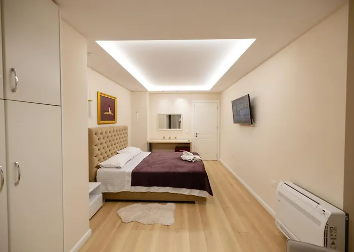Luxury Center Observatori דירה *